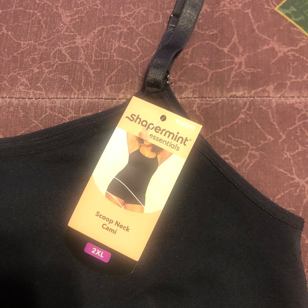 NWT Shapermint Essentials All Day Every Day Scoop Neck Cami - Picture 2 of 5